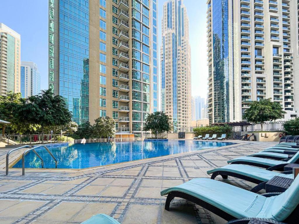 דובאי The Residences Tower - Full Burj Khalfa View מראה חיצוני תמונה