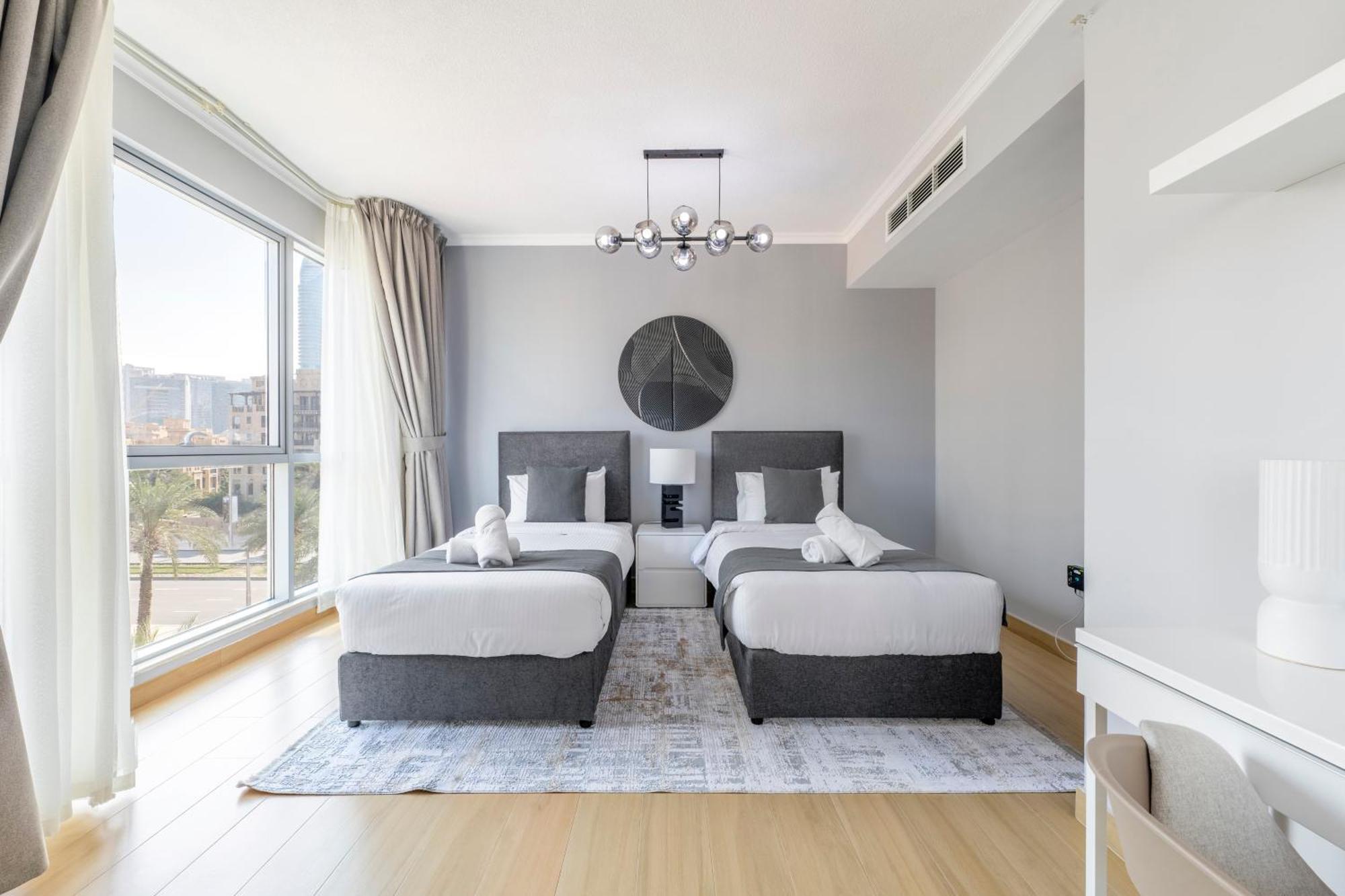 דובאי The Residences Tower - Full Burj Khalfa View מראה חיצוני תמונה